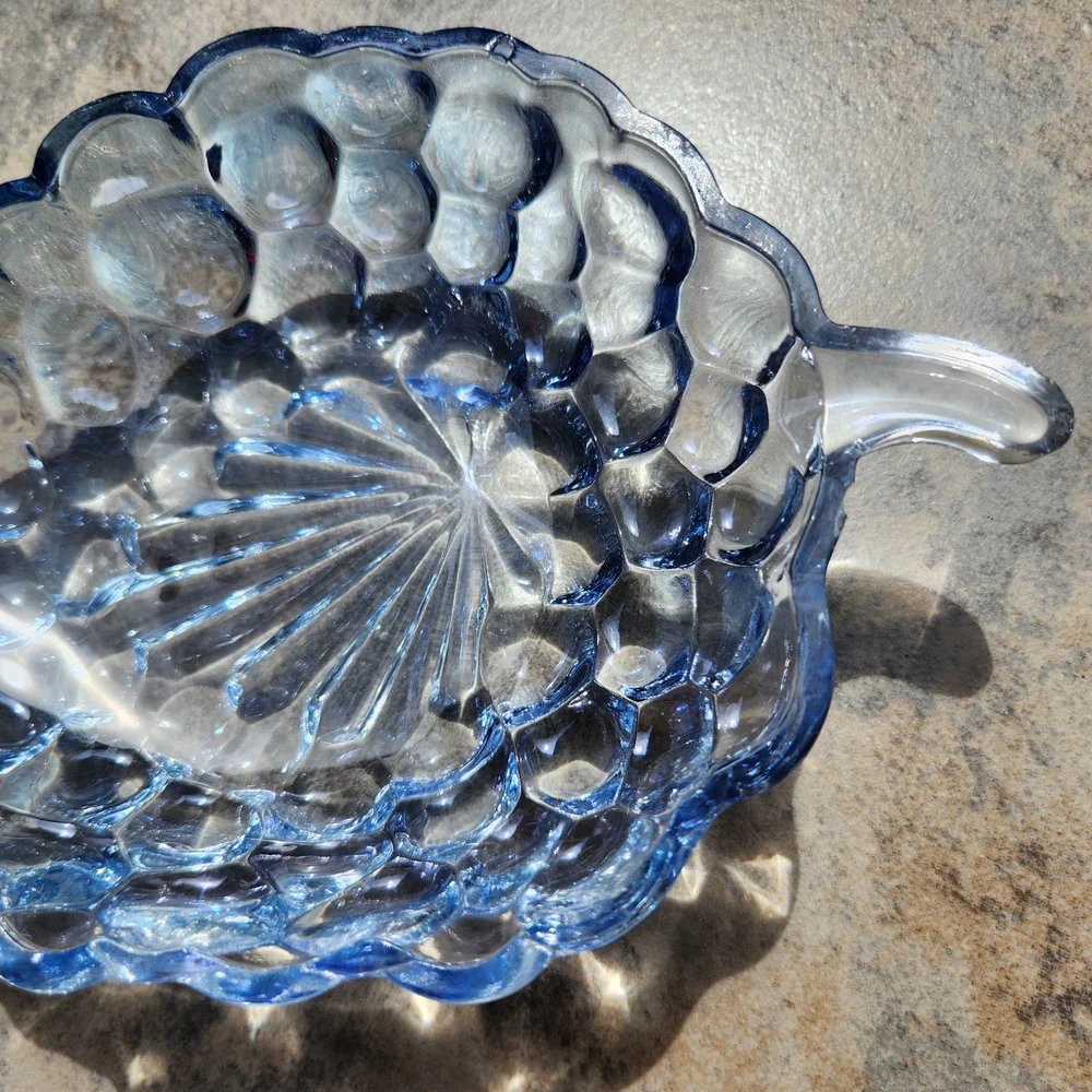 Anchor Hocking Light Blue Grape Cluster Candy/Trinket Dish